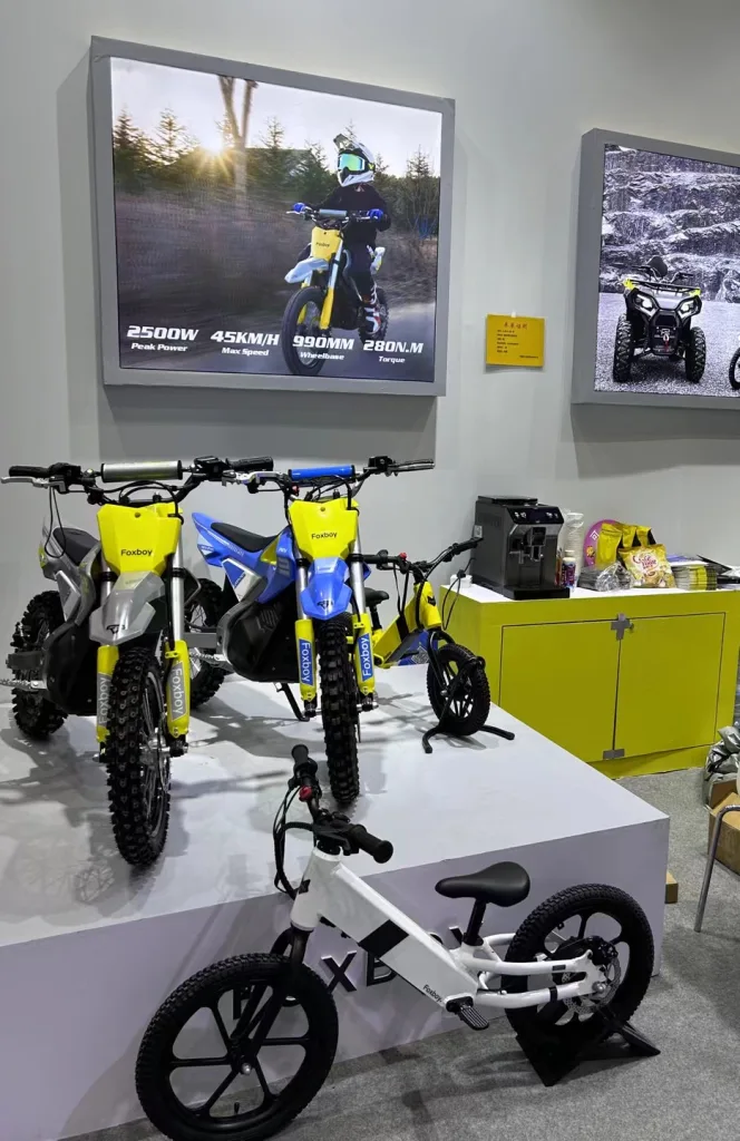REV2 PRO vole la vedette à la 135e Foire de Canton ! 1 20240506114740 2024 05 06 11 48 06 527337